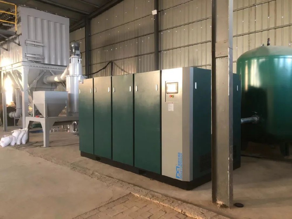 河間市某橡膠制品有限公司采購DH系列200KW空壓機